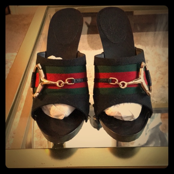 Authentic Vintage Gucci Sandals - Picture 1 of 5